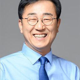 김윤덕